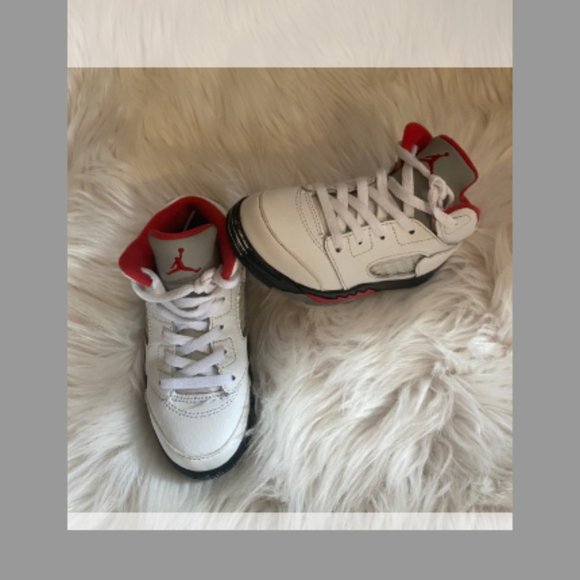 Jordan size 9c - Picture 3 of 4